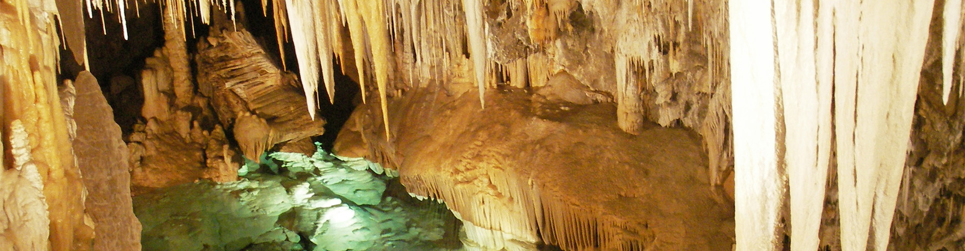 Grotte di Borgio Verezzi, le più colorate d’Italia